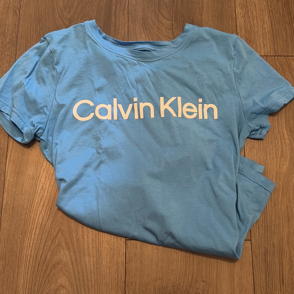 CALVIN KLEIN T SHIRT